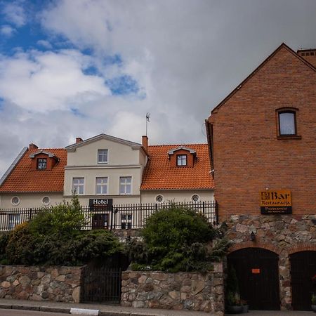 Hotel Przedzamcze 贾乌多沃 外观 照片