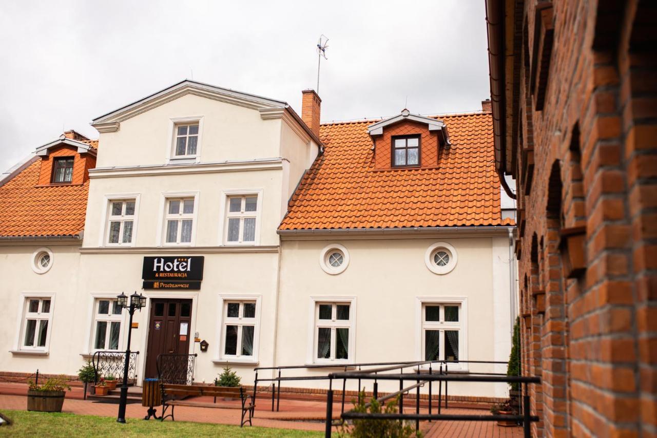 Hotel Przedzamcze 贾乌多沃 外观 照片